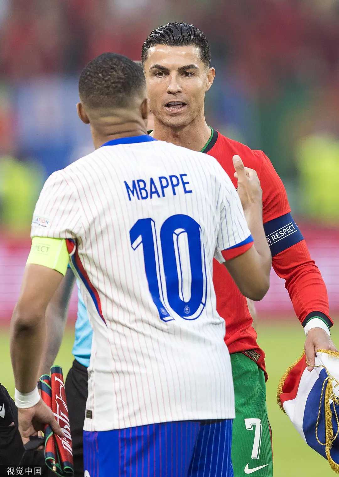 法国队鏖战葡萄牙队,许昕扛起全队 法国队鏖战葡萄牙队,许昕扛起全队